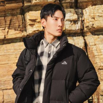 羽绒服洗完结块怎么办(羽绒服机洗和干洗哪个伤害大)插图1
