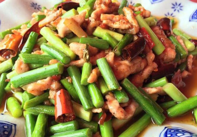 蒜苔怎么炒好吃 (蒜苔炒肉片家常做法)插图