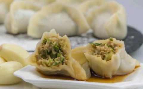 芹菜猪肉饺子这样调馅(芹菜猪肉饺子怎么调馅)