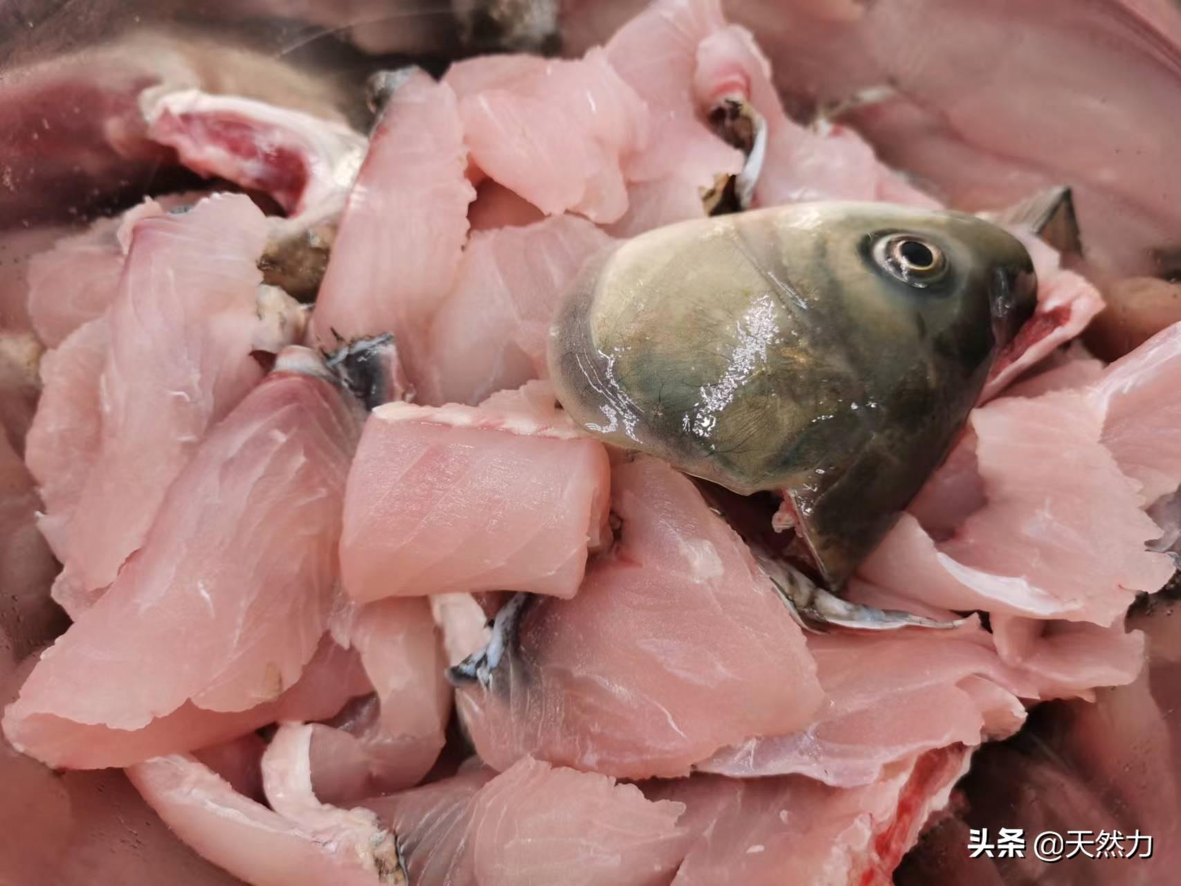 酸菜鱼怎么煮好吃又简单(酸菜鱼做法简单好吃)插图4
