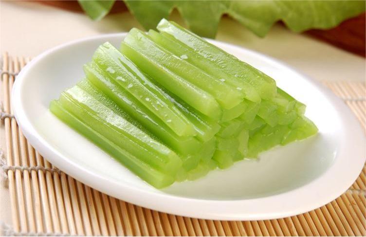 掉头发吃什么东西可以改善(掉头发吃什么恢复最快)插图
