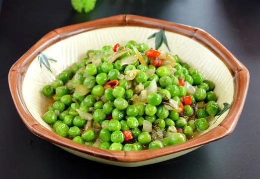 青豆的功效与作用(黑豆的功效与作用)插图2