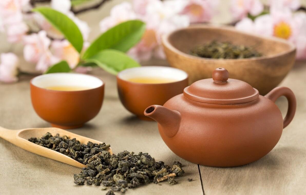 喝绿茶有什么好处(喝绿茶对高血压有好处吗)插图3