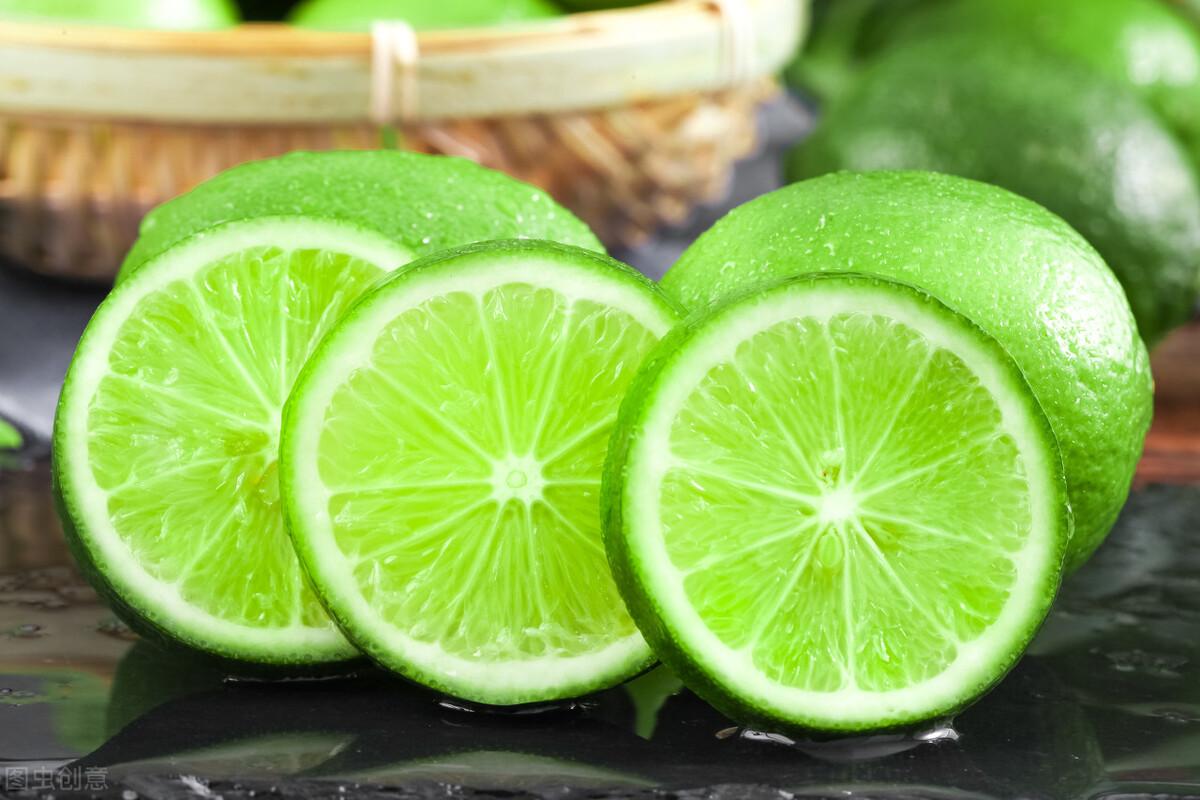 泡柠檬水用开水还是冷水(柠檬用热水还是冷水泡)插图4