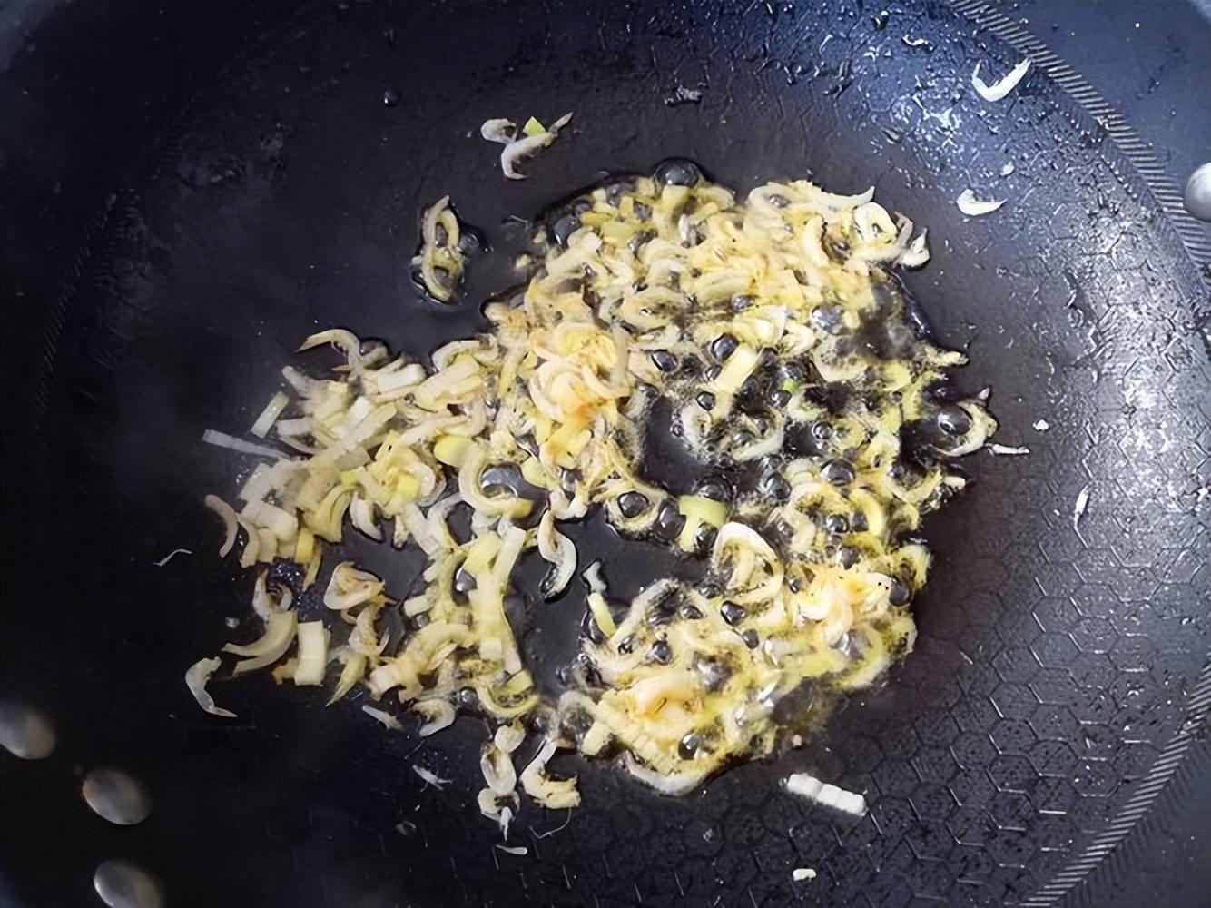 虾皮配什么菜最好吃(虾皮做什么菜最好吃)插图2