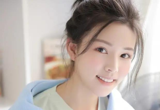 怎么和女朋友聊天找话题(怎么和女朋友聊天)插图