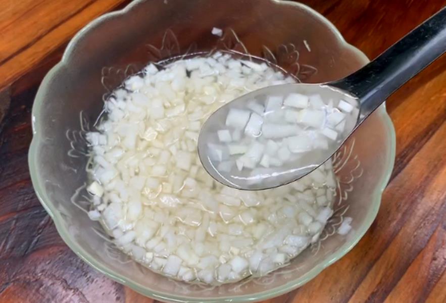 冰糖萝卜汁怎么做好喝(陈醋萝卜汁怎么煮)插图4
