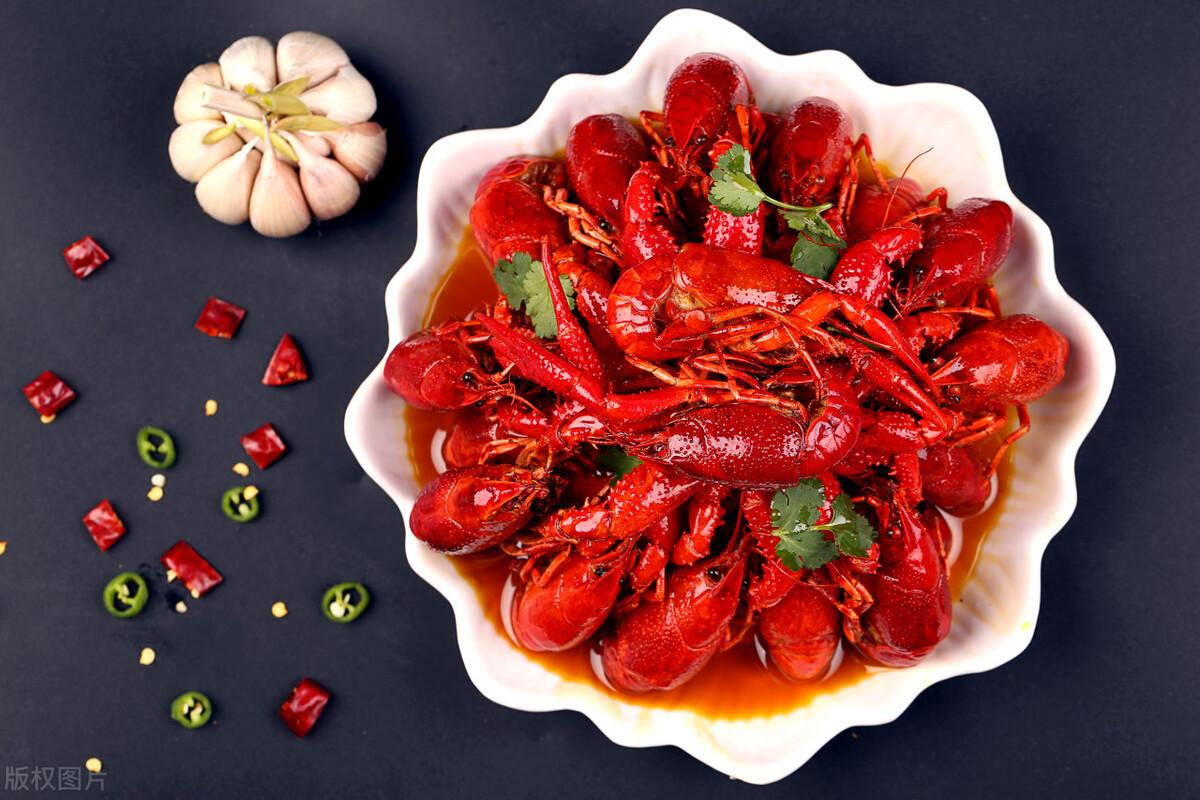 小龙虾焯水要放料酒吗(小龙虾焯水放料酒吗)插图2