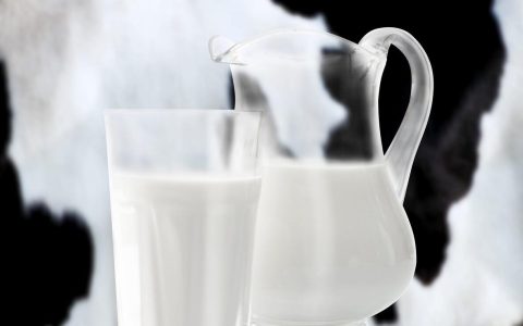 什么时候喝纯牛奶效果最佳(胃不好什么时候喝牛奶最佳)