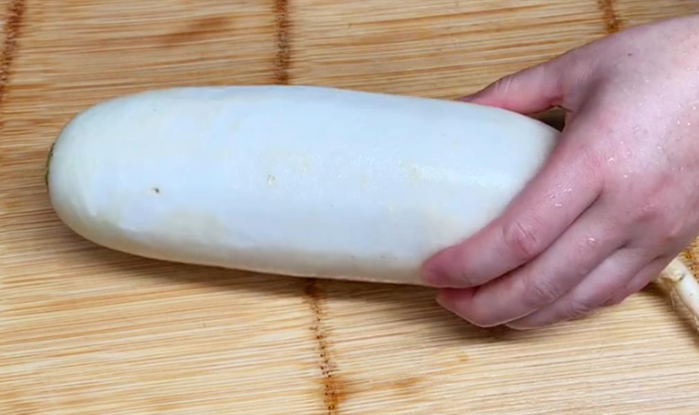 冰糖萝卜汁怎么做好喝(陈醋萝卜汁怎么煮)插图1