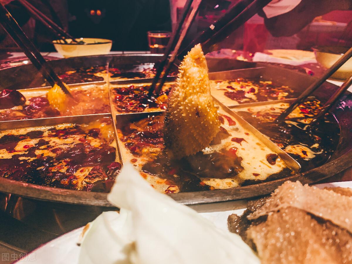 洪崖洞美食街十大美食排行榜(洪崖洞美食街小吃攻略)插图