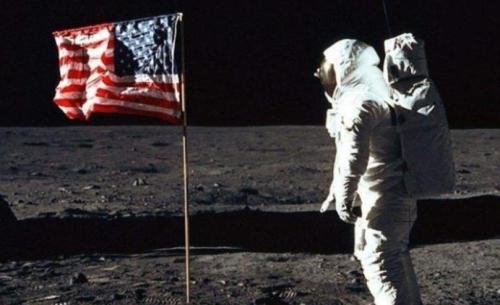 美国69年登月太恐怖了(69年美国登月，到底是不是惊天骗局)插图3