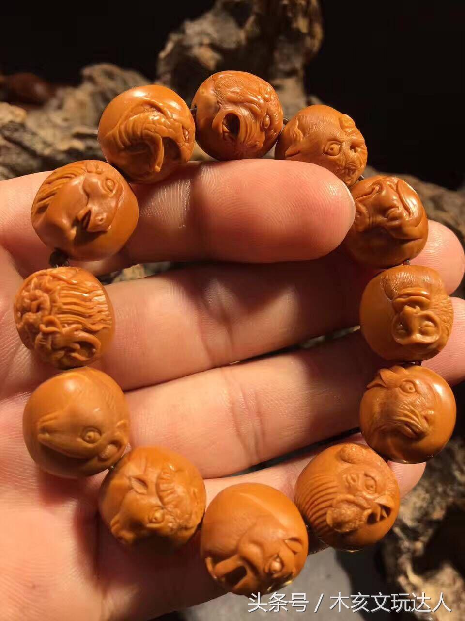 核雕十大名家(10款名家橄榄核雕作品展示)插图6