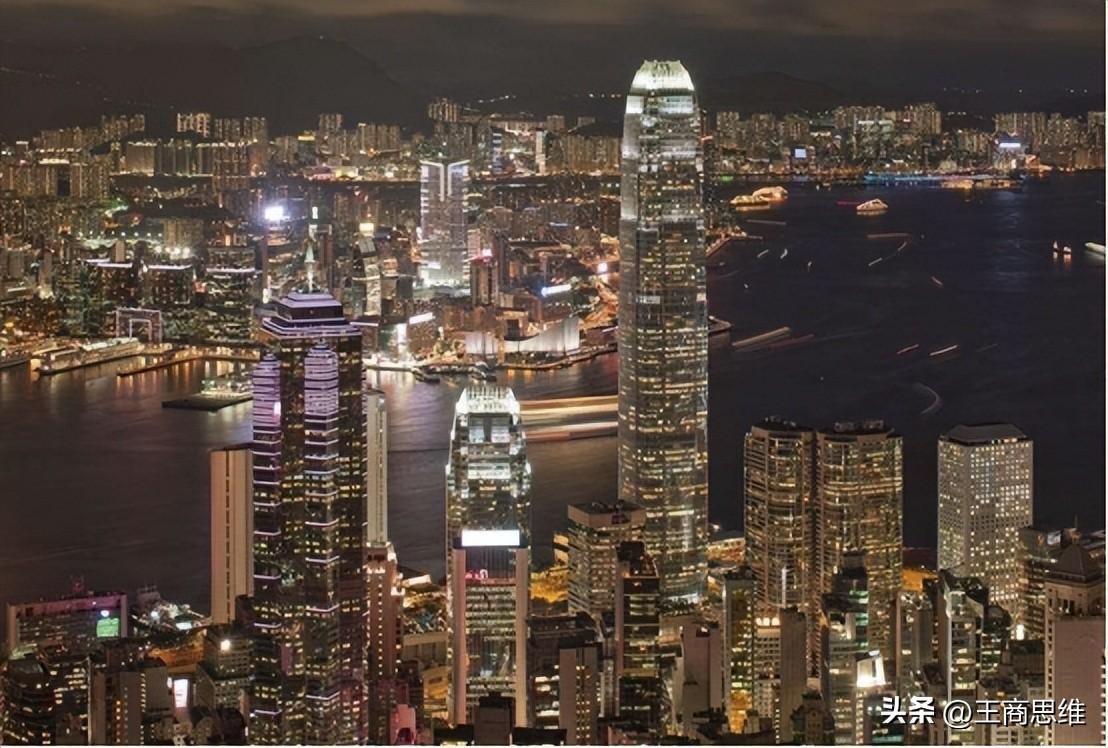 香港2023年十大富豪出炉(李嘉诚屈居第二，8人财富超千亿)插图