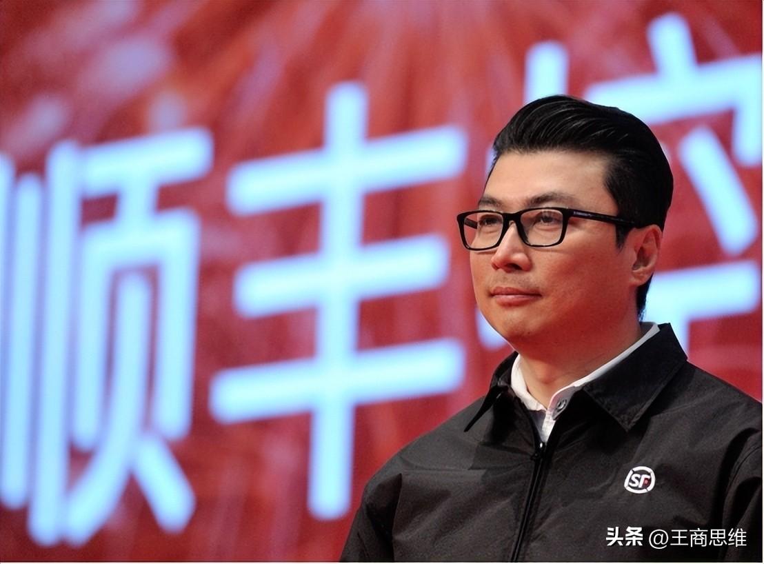 香港2023年十大富豪出炉(李嘉诚屈居第二，8人财富超千亿)插图5