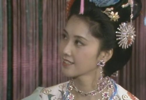 女人只要喝水之后就会怀孕(女人喝水假装怀孕)插图4