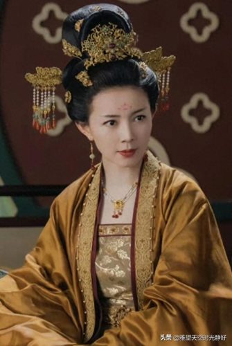 步摇十大排行榜(步摇姿态对比)插图37