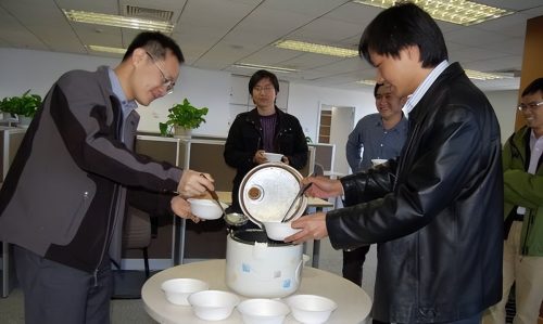 小米手机1代发布时间(小米每代手机发布时间)插图3