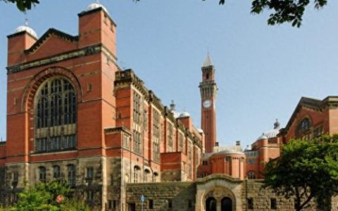 英国医院药学专业排名前十(英国医学院药学排名)