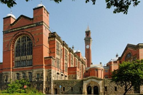 英国医院药学专业排名前十(英国医学院药学排名)插图