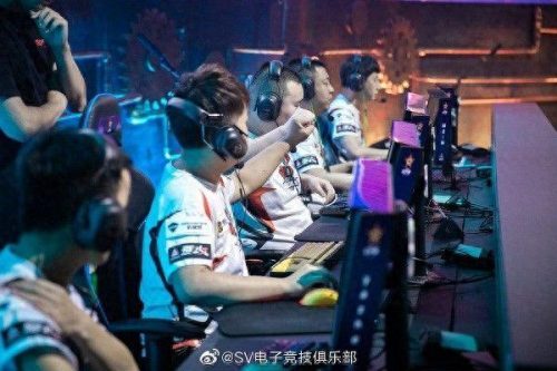 穿越火线十大新枪排行榜(吃鸡十大枪)插图2