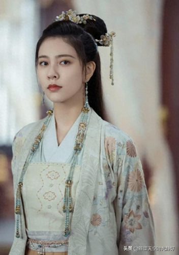 步摇十大排行榜(步摇姿态对比)插图38