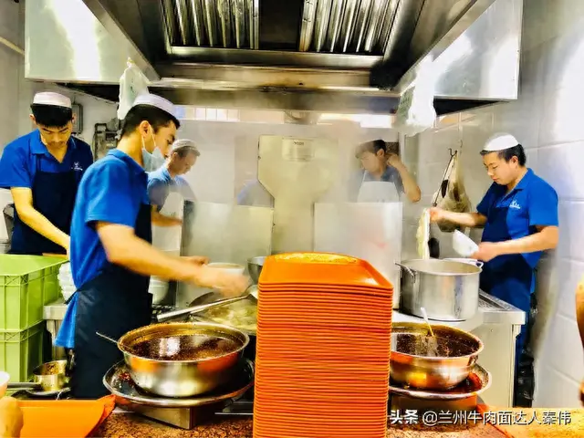 兰州牛肉拉面馆排名前十(兰州牛肉拉面老字号店)插图17