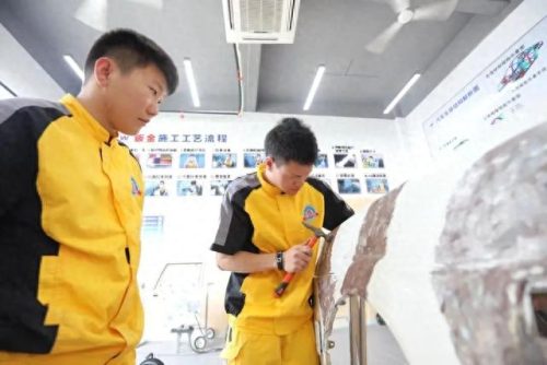 银川市内汽车钣金排名前十(银川市汽车钣金哪家专业)插图2