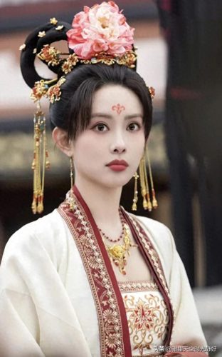 步摇十大排行榜(步摇姿态对比)插图26