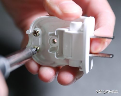 子弹头插座怎么样好用吗(子弹头转换插座质量怎么样)插图3