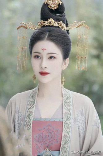 步摇十大排行榜(步摇姿态对比)插图48