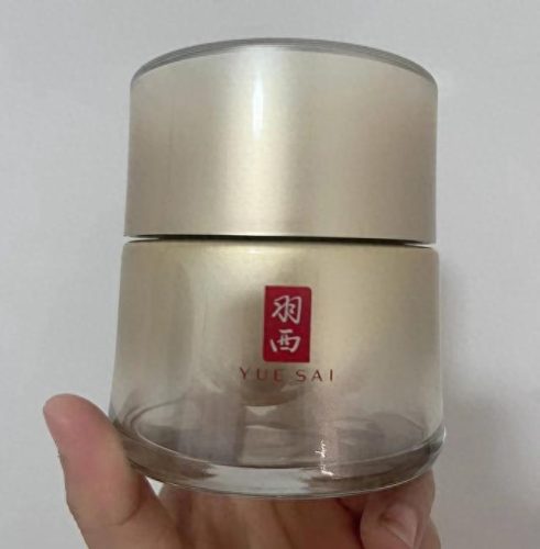 十大秋冬护肤品排行榜(秋冬好用的护肤品排行榜)插图1