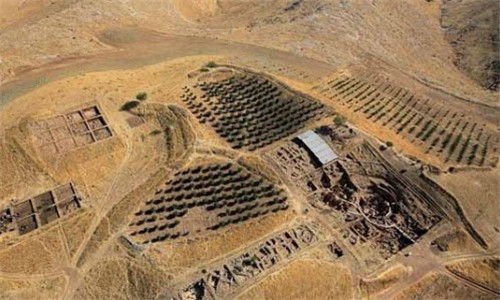 太阳之门通往神之地的入口(太阳之门和月之门)插图8