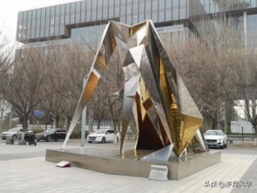 十大建筑雕像排行榜北京(北京李自成雕像)插图1