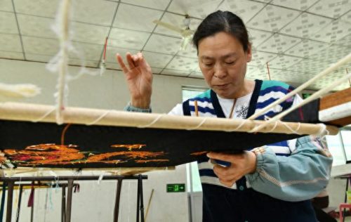 河北十大服装厂排行榜图片(河北皮草品牌十大排行榜)插图3