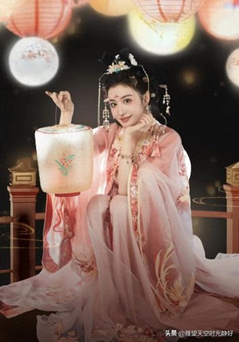 步摇十大排行榜(步摇姿态对比)插图23