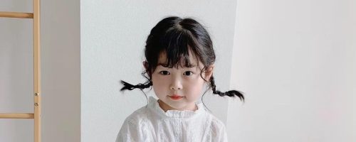 小女孩适合扎什么发型简单又甜美(适合小女孩扎的发型简单又漂亮)插图