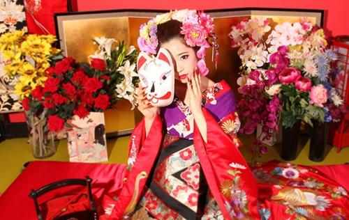 日本花魁是什么身份她们是怎样接待客人的(日本花魁怎么招待客人的)插图1