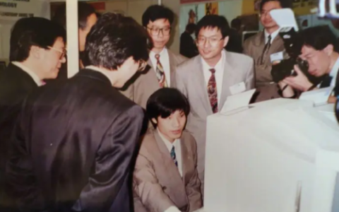 小米手机1代发布时间(小米每代手机发布时间)