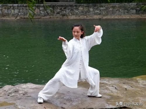 十大热门美女排行榜图片(福成集团十大美女)插图37