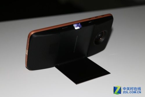 回顾新旗舰Moto (Z上手体验评测)插图8