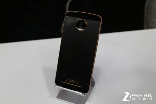 回顾新旗舰Moto (Z上手体验评测)插图2