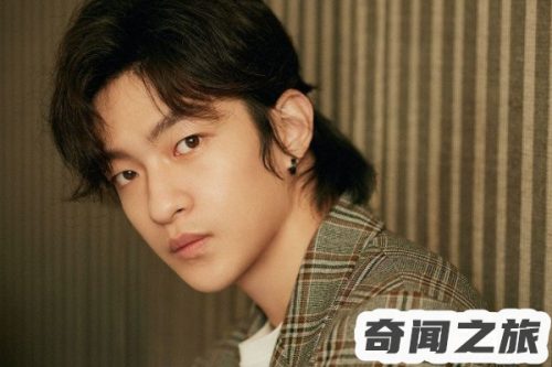 屈楚萧个人资料简介中国内地影视男演员(屈楚萧个人资料简介图文)插图3