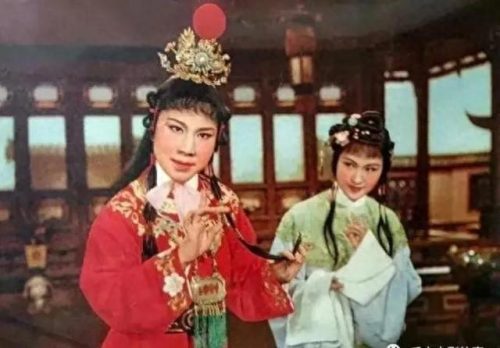 反串玉兰花(反串歌手玉兰花所有视频)插图