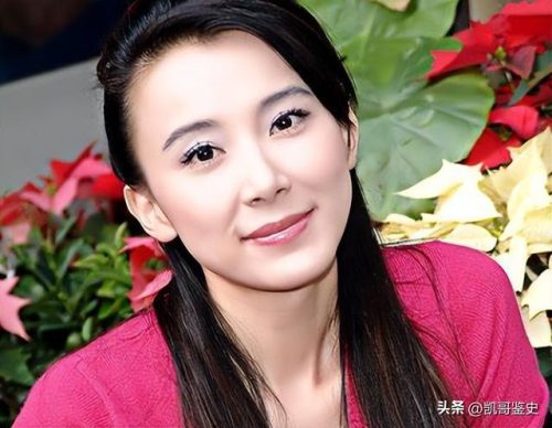 全网化妆高手排名前十(妖艳浓妆红唇化妆视频)插图14