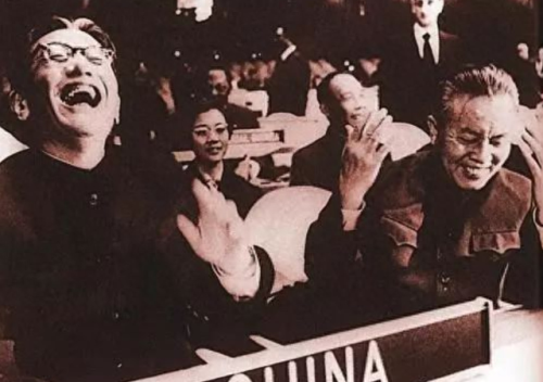 洪晃的父亲(章士钊与洪晃照片)插图10