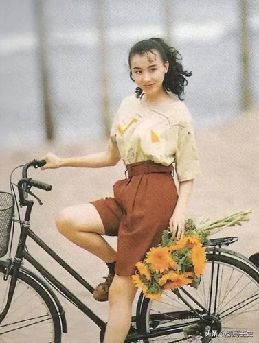 全网化妆高手排名前十(妖艳浓妆红唇化妆视频)插图43