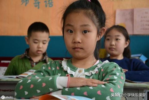 美观的反义词是什么(美观近义词)插图