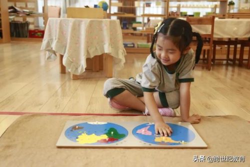 父母寄语幼儿园大班毕业简短(幼儿园毕业妈妈发圈)插图1