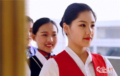 张店空乘冲刺班排名前十(空乘加强班排行榜)插图8